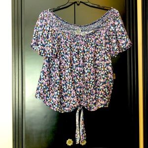 NWT floral Peasant Top short sleeve size XXL